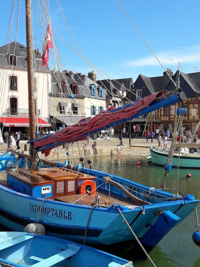 Studio Vue Sur Le Port Saint Goustan Classe 3 Etoiles! Auray Luaran gambar